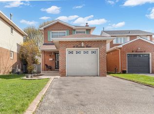 18 Luminous Ct, Brampton, ON L6Z 2B3