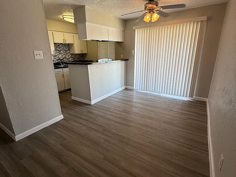 Maxton West Apartment Homes — Photo 65