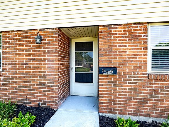 5th image of 2096 S Lakeman Dr