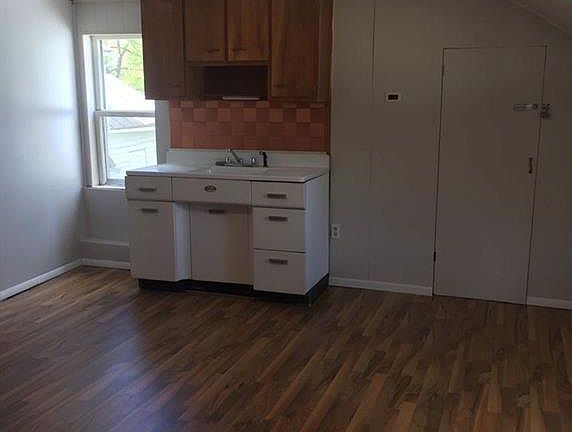 5th image of 4-6 S Main St #8