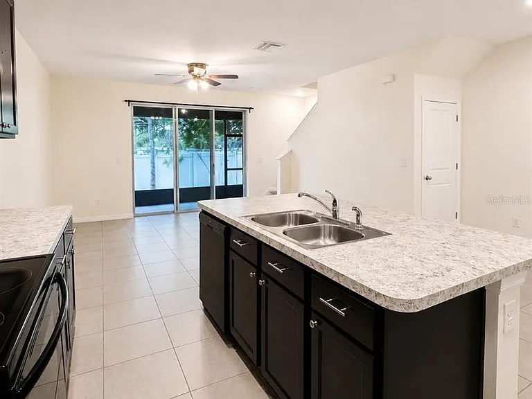 809 Lucent Sands Ct — Photo 8