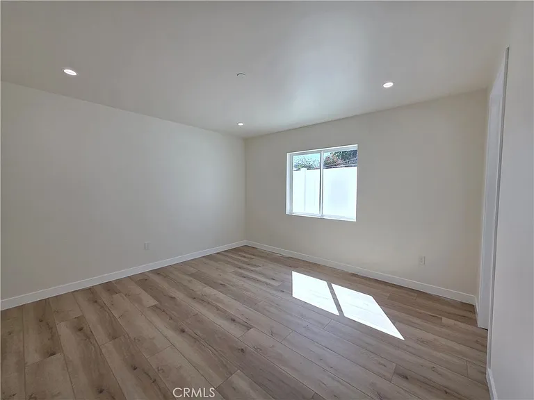 17101 Kingsbury — Photo 7