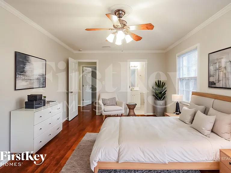 8300 Nathanael Greene Ln — Photo 11