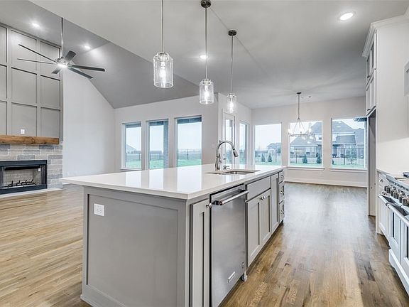 2nd image of 1117 Indigo Creek Way