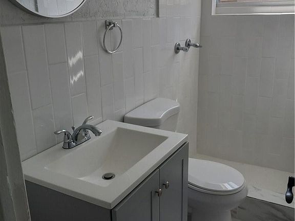 2nd image of 1007 NW 4th Avenue