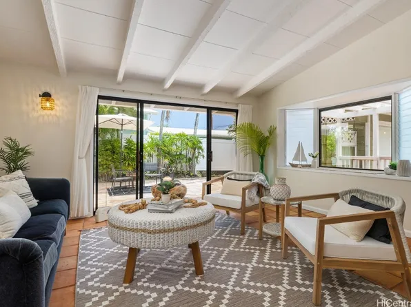 668 Paopua Loop, Kailua, HI 96734