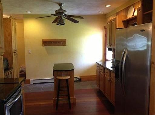 4th image of 110 Southworth Ct
