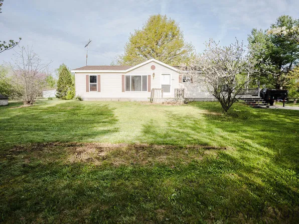 285 John Kent Dr, Ravenna, MI 49451