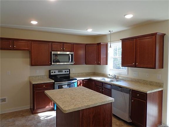 4th image of 2927 Rycliff Ave