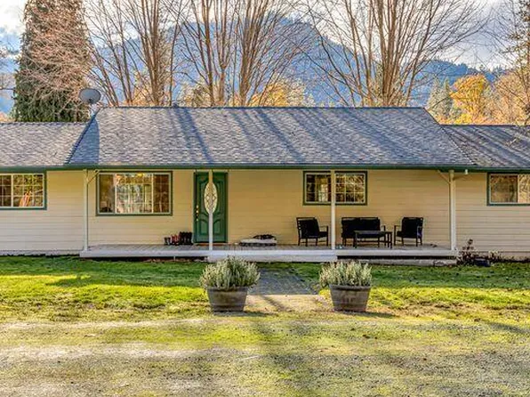 11278 E Evans Creek Rd, Rogue River, OR 97537