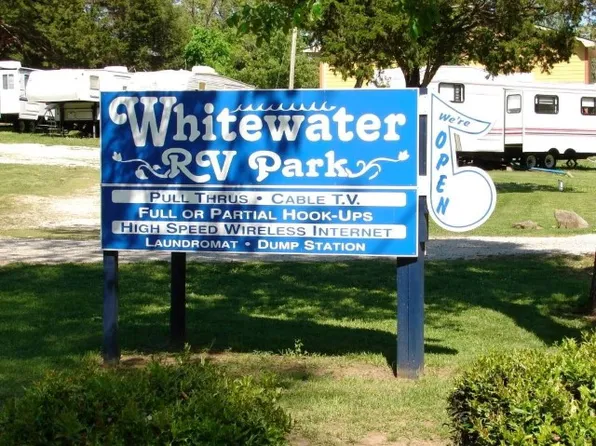 108 E Webb St, Mountain View, AR 72560