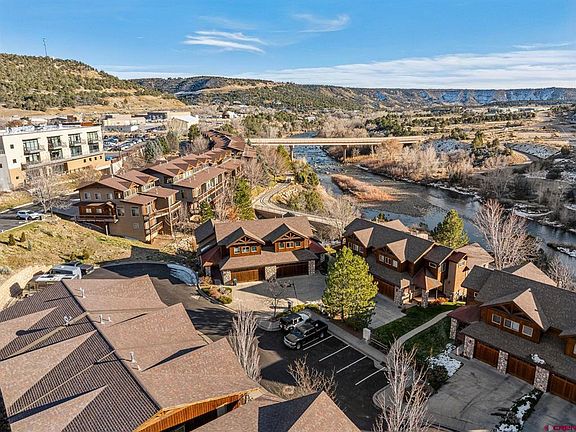 2nd image of 116 River Oaks Court