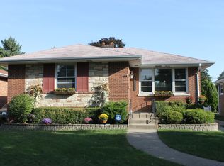 10264 Dickens St, Westchester, IL 60154