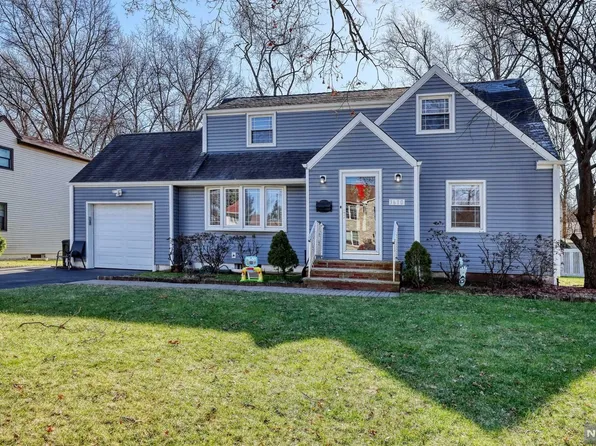 36-10 Lenox Dr, Fair Lawn, NJ 07410