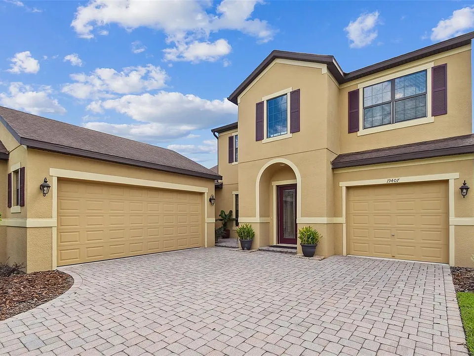 19407 Sweet Grass Way
