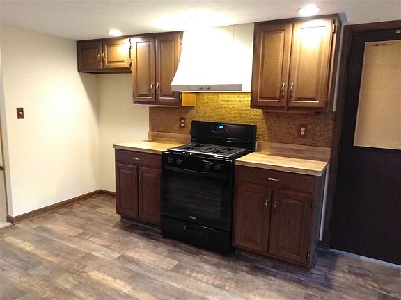 3rd image of 6336 Dornoch Dr