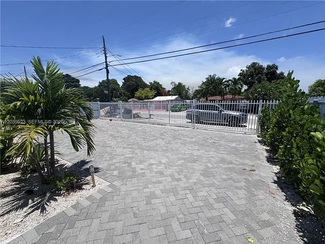 850 NW 109th St #852 — Photo 3