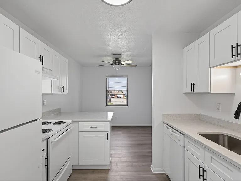 3175 Roesch Blvd #17 — Photo 5