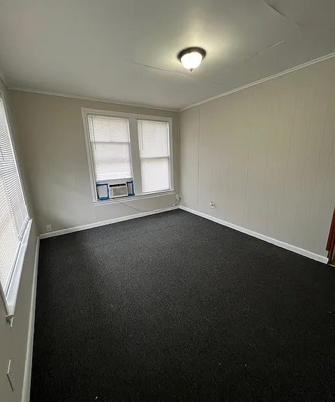 585 Campus St — Photo 1