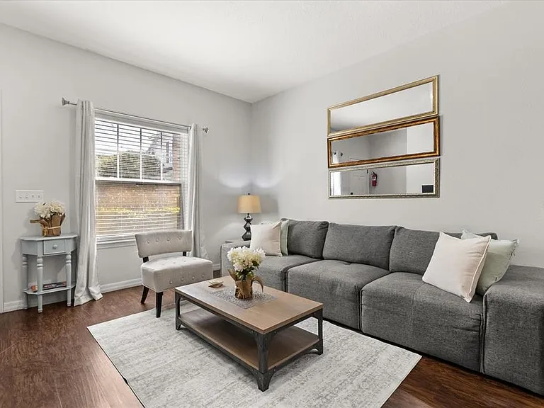 5356 Diplomat Ct #107 — Photo 6