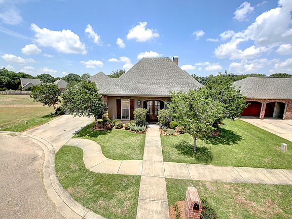 2nd image of 147 Cypress Cv