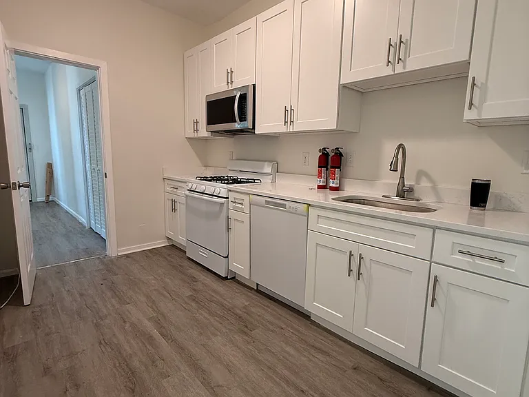 26 Park Vale Ave #2 — Photo 1