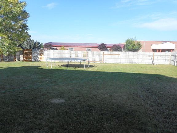 4th image of 2060 Ironwood Dr