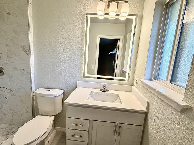 1212 Linden Dr — Photo 14