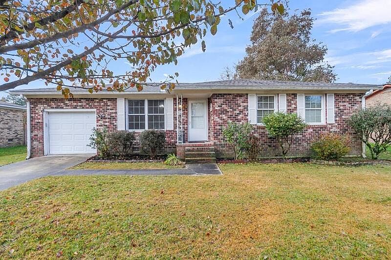 1st image of 4427 Mixedwood Dr