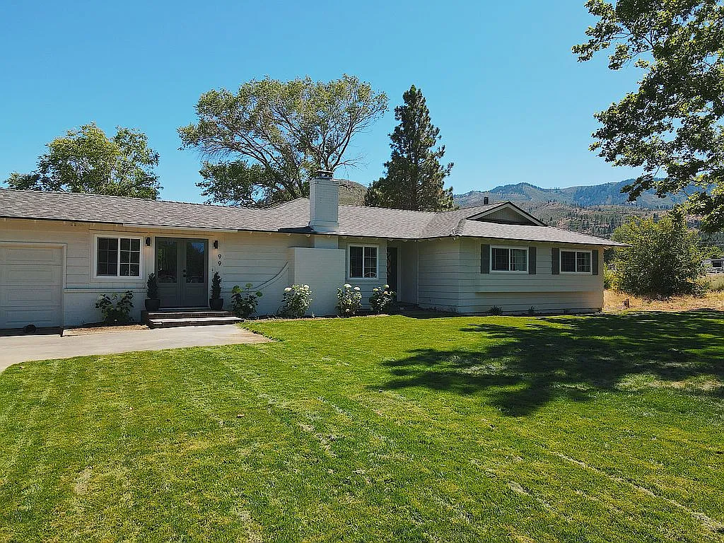 99 Landing Ln photo 1