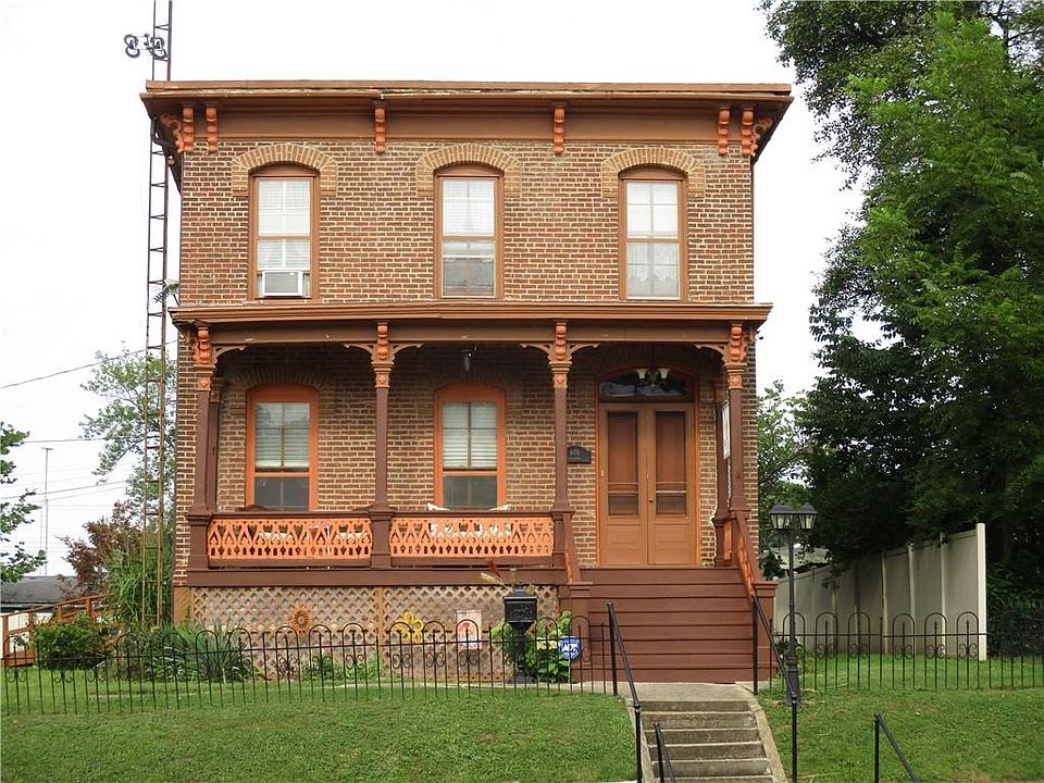 1st image of 606 S Broadway St
