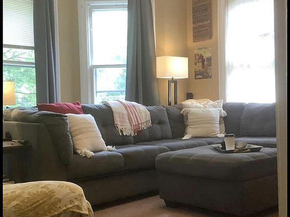 2nd image of 190 Grand Ave APT 2