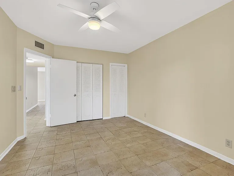3402 Cynthia Ln #201 — Photo 30