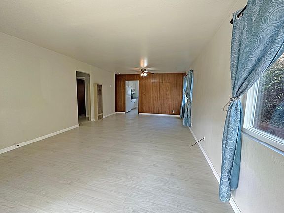 5th image of 2355 Shannon Ave