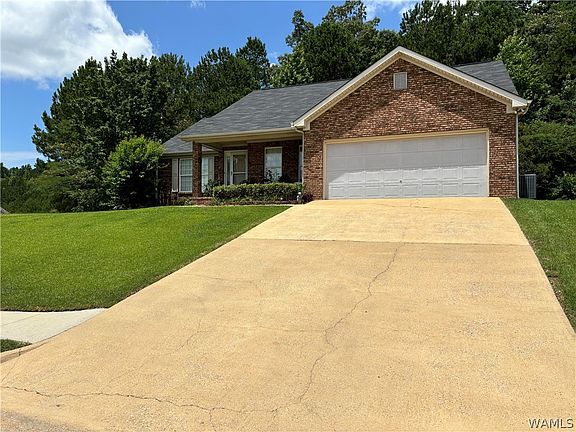 3rd image of 7909 Meadowlake Dr W