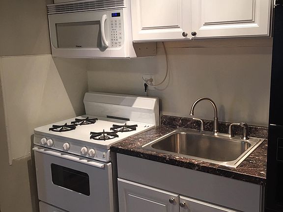 2nd image of 502 S 24th St