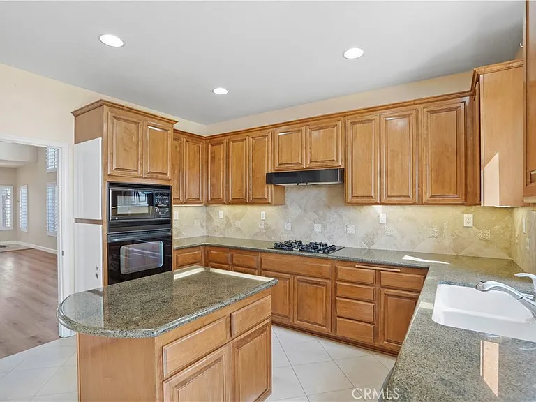 20600 Vercelli Way — Photo 10