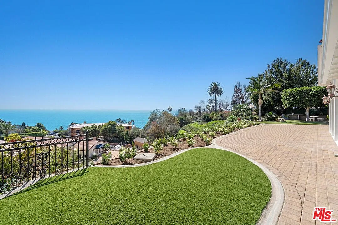3 bed, 4.0 bath, $16,500 — Photo 1