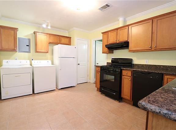 5th image of 6377 Catina St