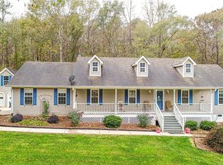 137 Leguin Ln, Locust Grove, GA 30248