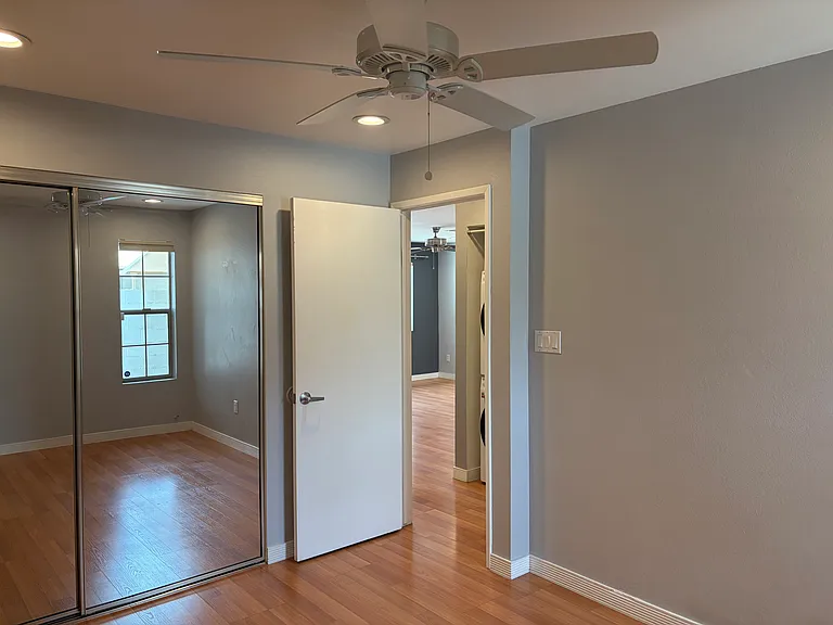 1850 E Maryland Ave #3 — Photo 15
