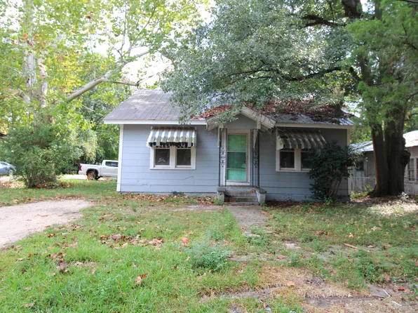 627 N 14th Ave, Laurel, MS 39440