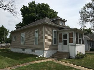 102 North St, Fisher, IL