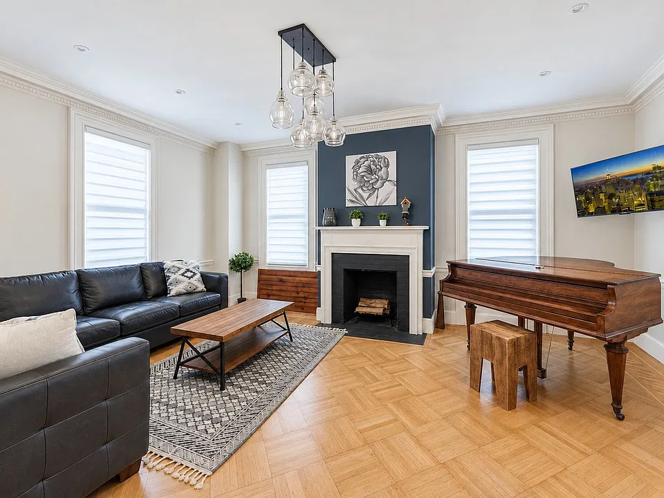 139 W 4th Ave #ID1495028P
