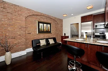 Rented by Eisenberg Exclusives