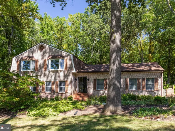 8710 King George Ct, Pomfret, MD 20675