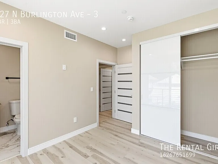 227 N Burlington Ave #3 — Photo 13