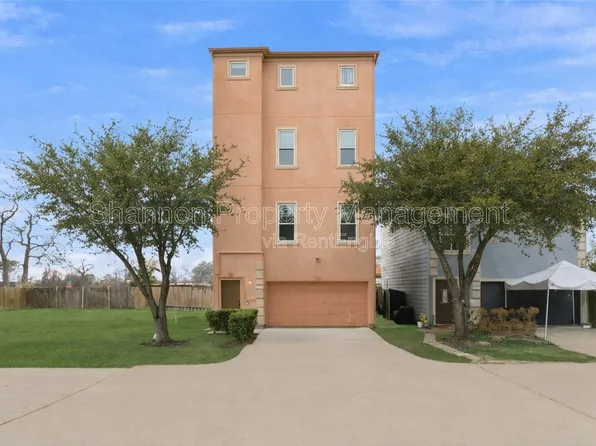 408 Eichwurzel Ln #D, Houston, TX 77009