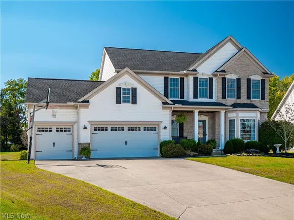 1146 Willow Bend Dr, Medina, OH 44256