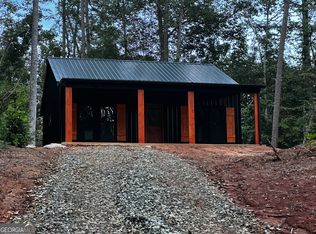 156 Navajo Trl, Martin, GA 30557